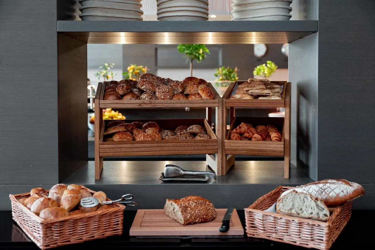 Vienna House QF Hotel Dresden 5*,  Deutschland