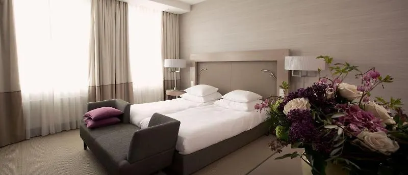 Vienna House QF Hotel Dresden 5*,