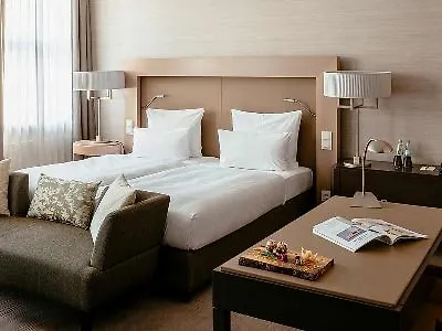 Vienna House QF Hotel Dresden 5*,